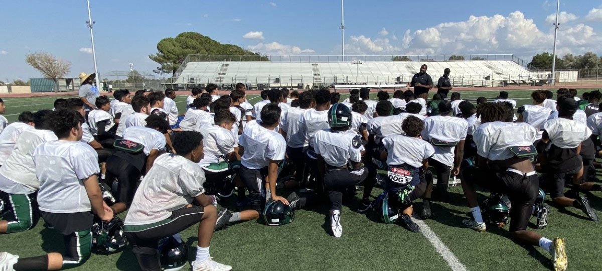 football team praying